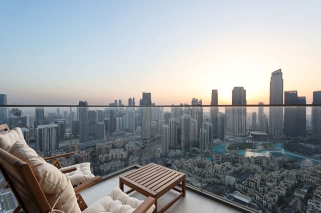 3BR Suite with Burj and Fountain Views, 4