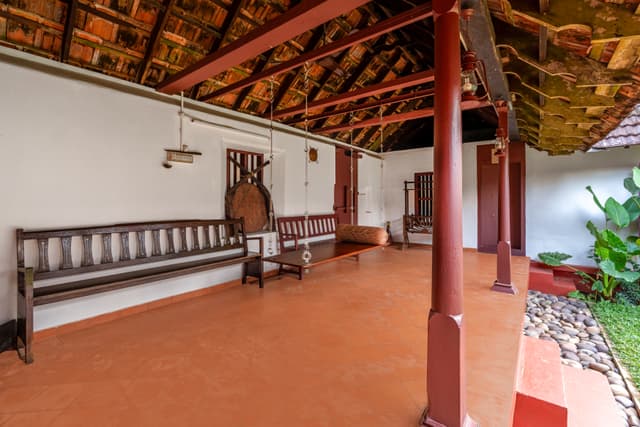 Mangaly Heritage | 270-Year-Old 3 BHK Authentic Kerala Heritage Villa with Courtyard & Garden , 4