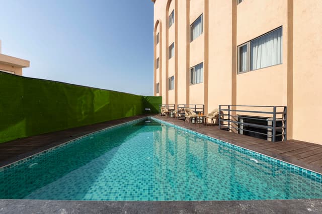 Velora Royal | Premium Room In A Hotel With Shared Pool, Reception, Banquet And Party Hall, 3
