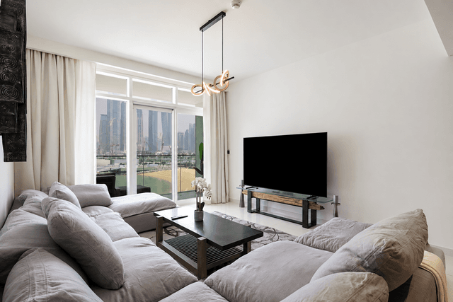 Chic 1BR | Beachfront and Marina Views, 2