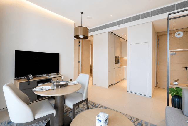 1BHK with Marina Views and Beach Access, 4