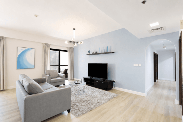 High Floor 2B Marina View | Walk to Beach, 2