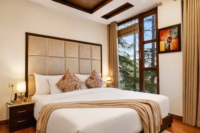 Kail Holiday In Homestay | Pet-Friendly 1 BHK Hill-View Apartment with Private Balcony, Reception, & Indoor Games, 4