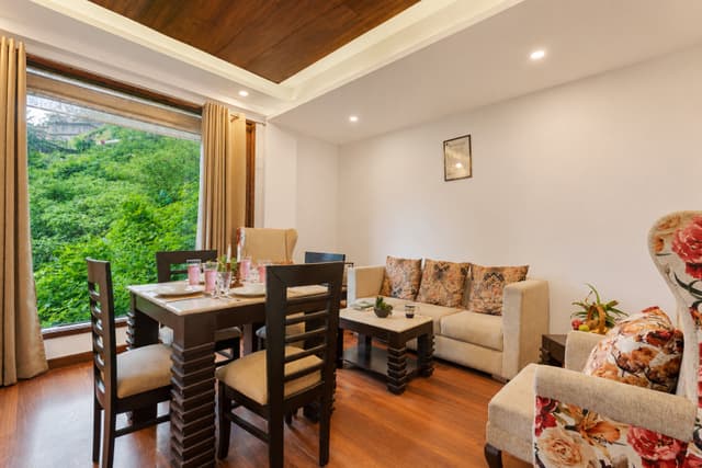 Spurce Holiday In Homestay | 2 BHK Pet-Friendly Valley-View Apartment with Lounge & Reception, 3