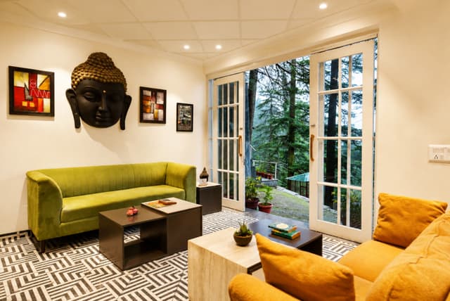 Juniper Holiday In Homestay | 3 BHK Pet-Friendly Valley-View Apartment with Private Balcony & Reception, 2