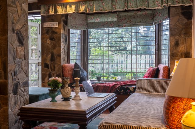 Woodbury Mansion | 3-BHK Villa with Naini Valley Views & Garden | Near Naina Devi Temple, 3