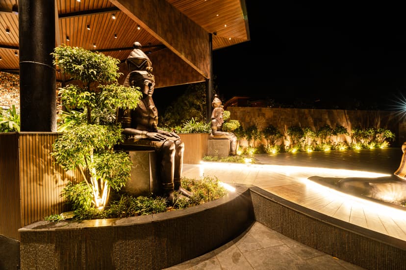 Nila Forrest | Timber Room With Private Pool, Sun Deck, Private Living Area & Landscaped Garden with Restaurant