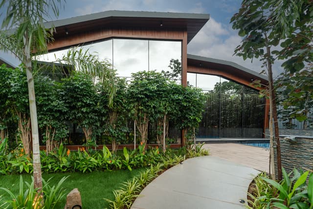 Mira Forrest | Cottage With Private Pool, Sun Deck, Private Lawn & Restaurant, 2