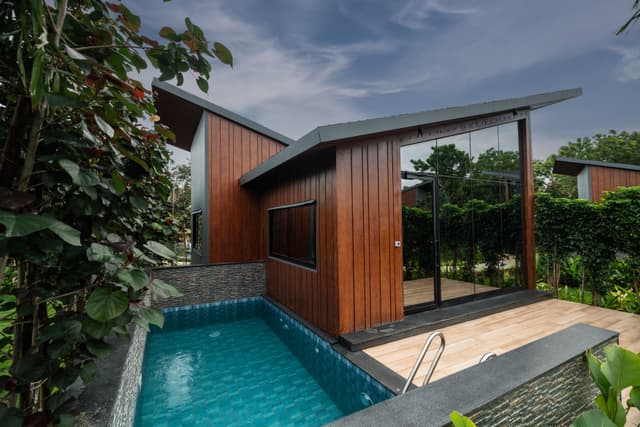 Nila Forrest | Timber Room With Private Pool, Sun Deck, Private Living Area & Landscaped Garden with Restaurant, 3