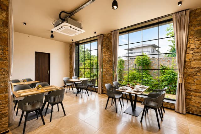 Hathnoda Bagh Calista | Mini Resort with Bathtub & Open Showers, Pool, Restaurant, Sit-Out & Garden, 2