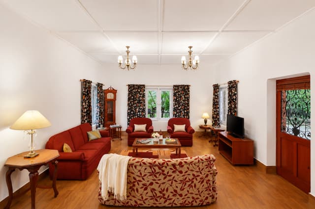 Blue Mountains | 3-BHK Pet-Friendly Retreat Amid Coffee Plantations with Verandah Sit-Out, Garden & Forest Vistas, 4