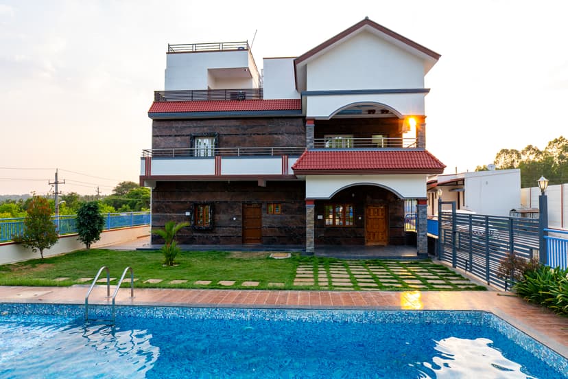 Crest Manor | Countryside 3-BHK Villa With Jacuzzi, Pvt Pool & Garden Sit-Out Area