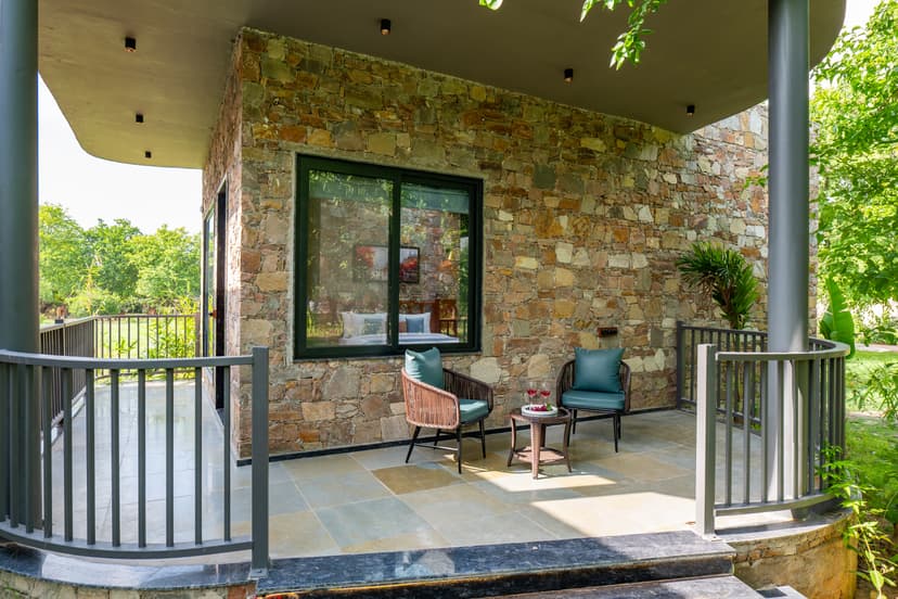 Hathnoda Bagh Lagoon | Cottage within a Mini Resort with Bathtub, Shared Pool, Restaurant, Sit Out & Garden