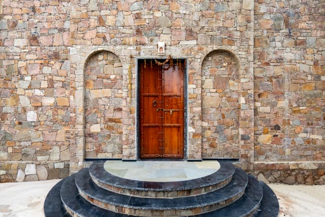 Hathnoda Bagh Calista | Mini Resort with Bathtub & Open Showers, Pool, Restaurant, Sit-Out & Garden, 5