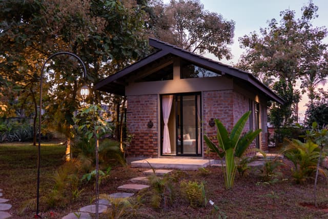 Sravasthi Oryn | Luxury Pet-Friendly Outhouse Room with Pvt Gazebo & Garden | Near Manchenahalli lake, 4