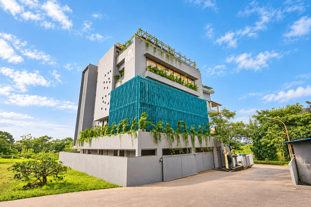 VK Villa Supreme | 5-BHK Villa with Private Indoor Pool, Bathtub, Lift, Party room, Games Room & Mountain View, 4