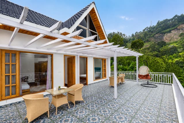 Aashiyana Secret Escape | Pet-friendly 2-BHK Retreat with Patio & Restro | Near Ashwani Khad Waterfall, 3