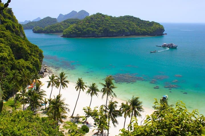 From Samui: Angthong National Park Snorkeling & Kayaking