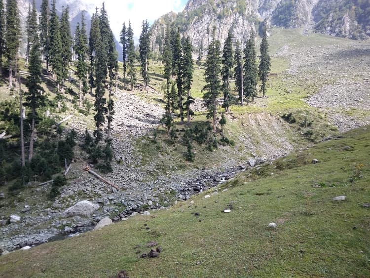 Day Hike to Gumsar Lake - The Lost Lake