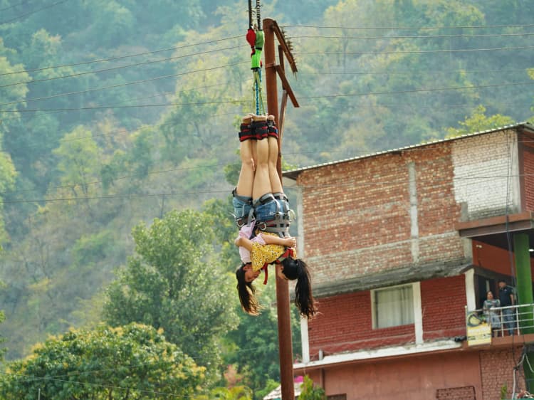 Himalayan Tandem Bungy – 111m